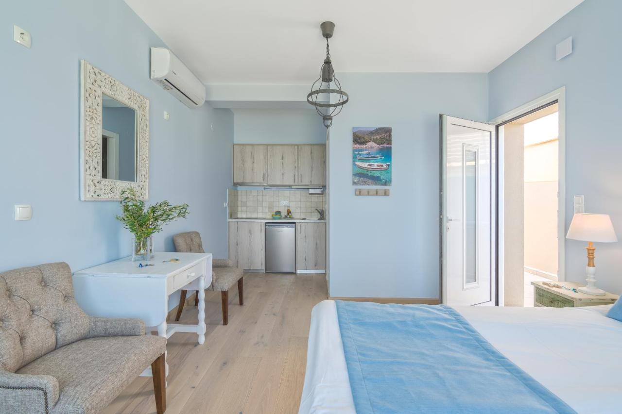 Celestine Suites Kolymbari Esterno foto